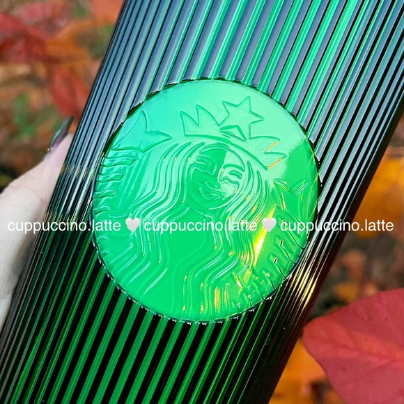 🖤NWT 💚Starbucks X Wicked Pleated Glow in the Dark Elphaba Broom Topper Tumbler - Picture 3 of 9